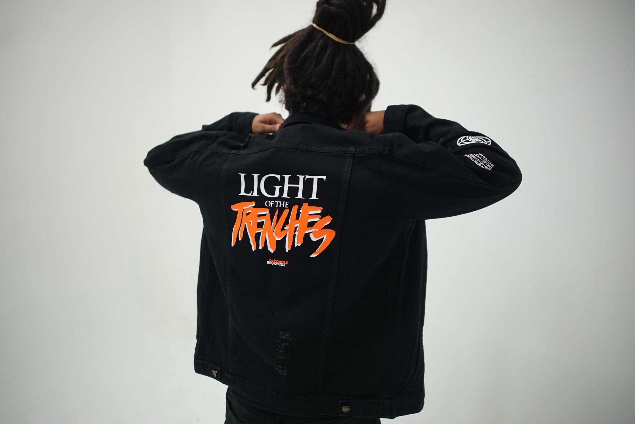 LIGHT OF THE TRENCHES - BLACK JEAN JACKET