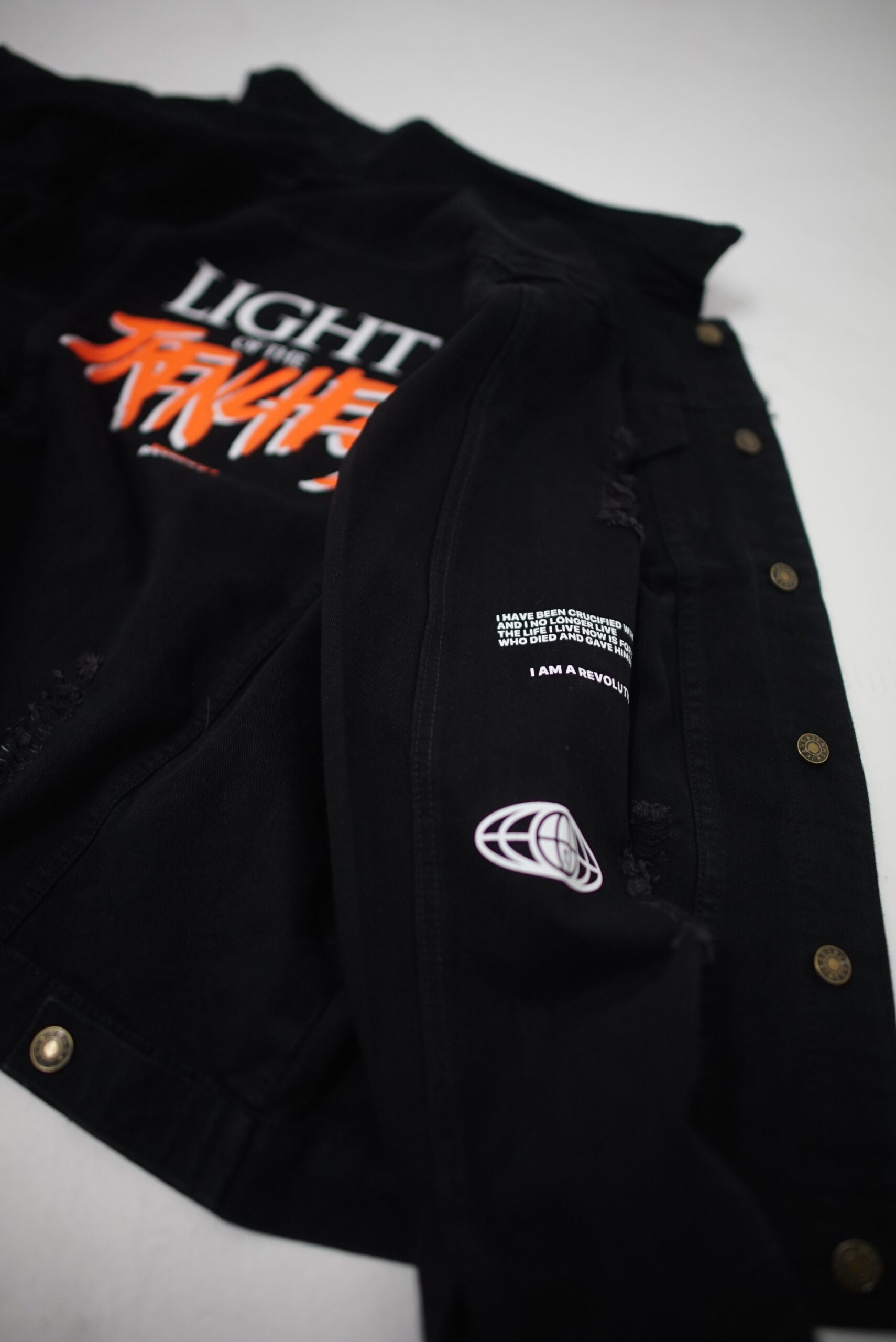 LIGHT OF THE TRENCHES - BLACK JEAN JACKET