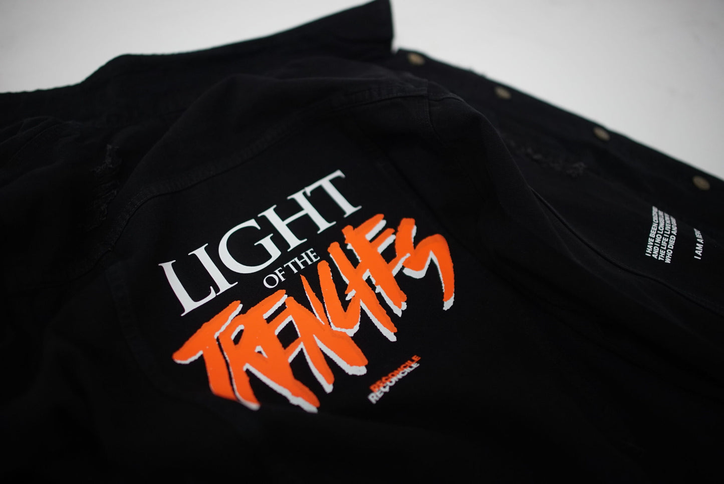 LIGHT OF THE TRENCHES - BLACK JEAN JACKET