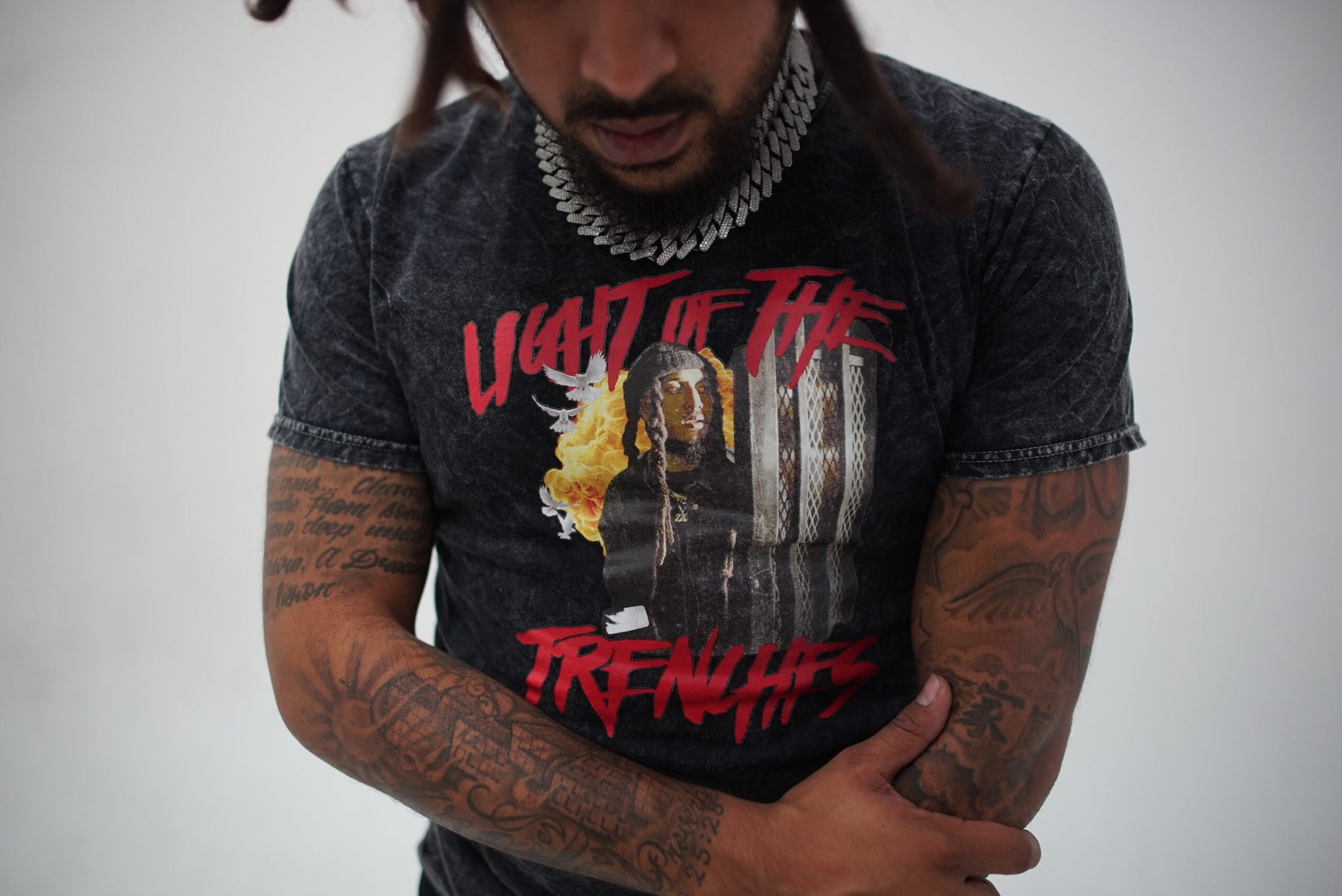 LIGHT OF THE TRENCHES - GRAPHIC TEE