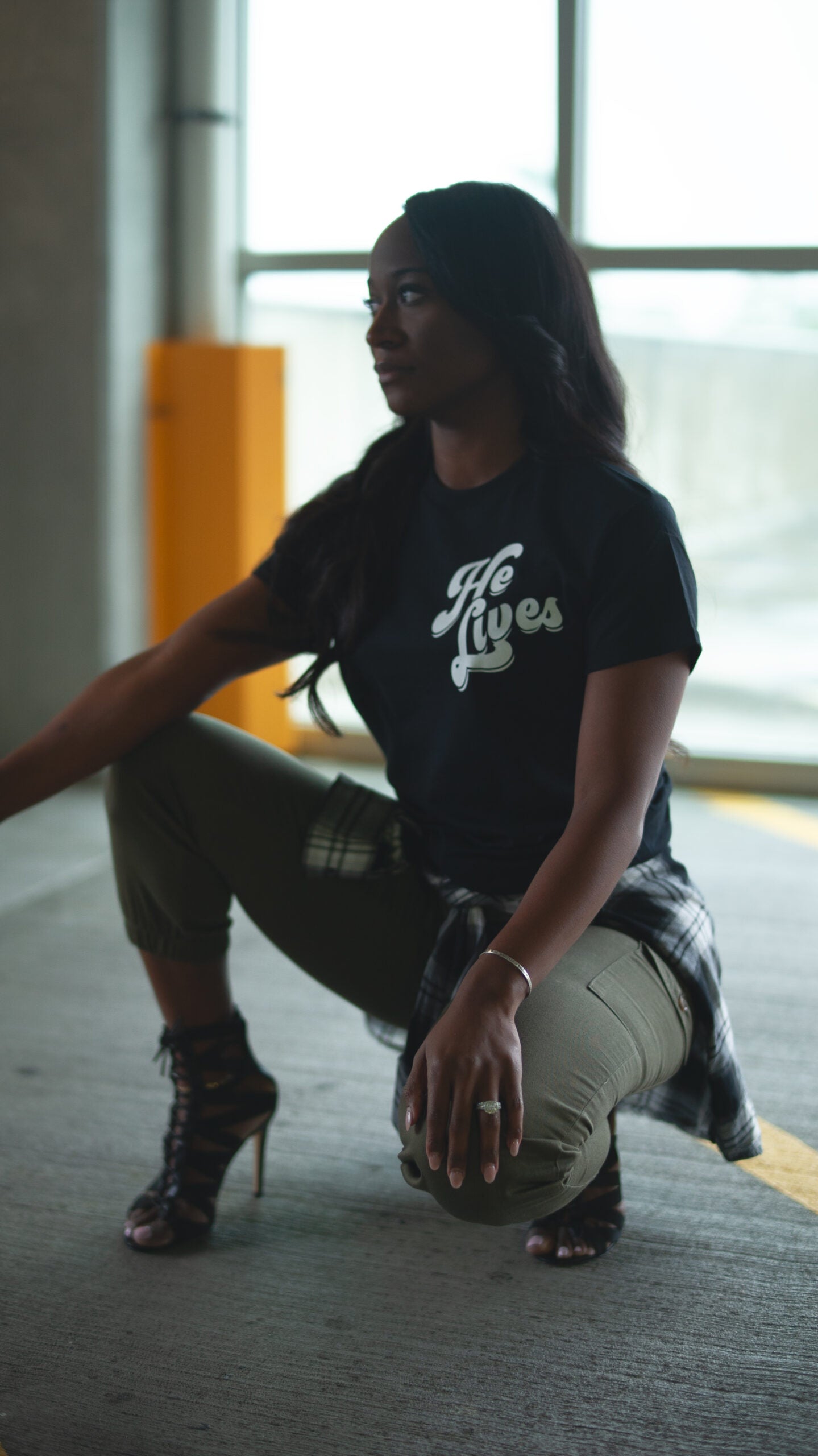 He Lives in Me - Tee (BLACK)