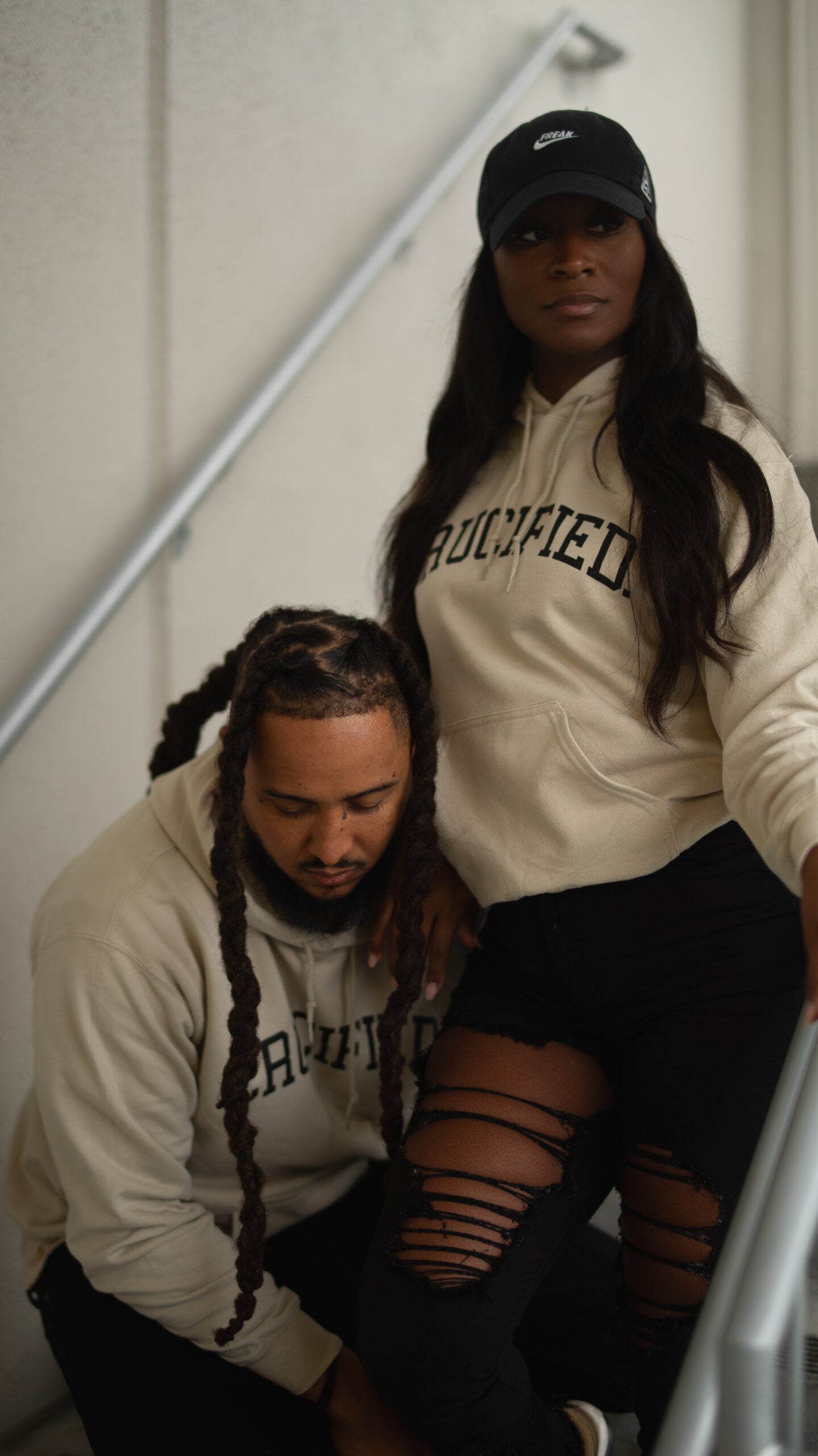 CRUCIFIED. HOODIE (SAND)