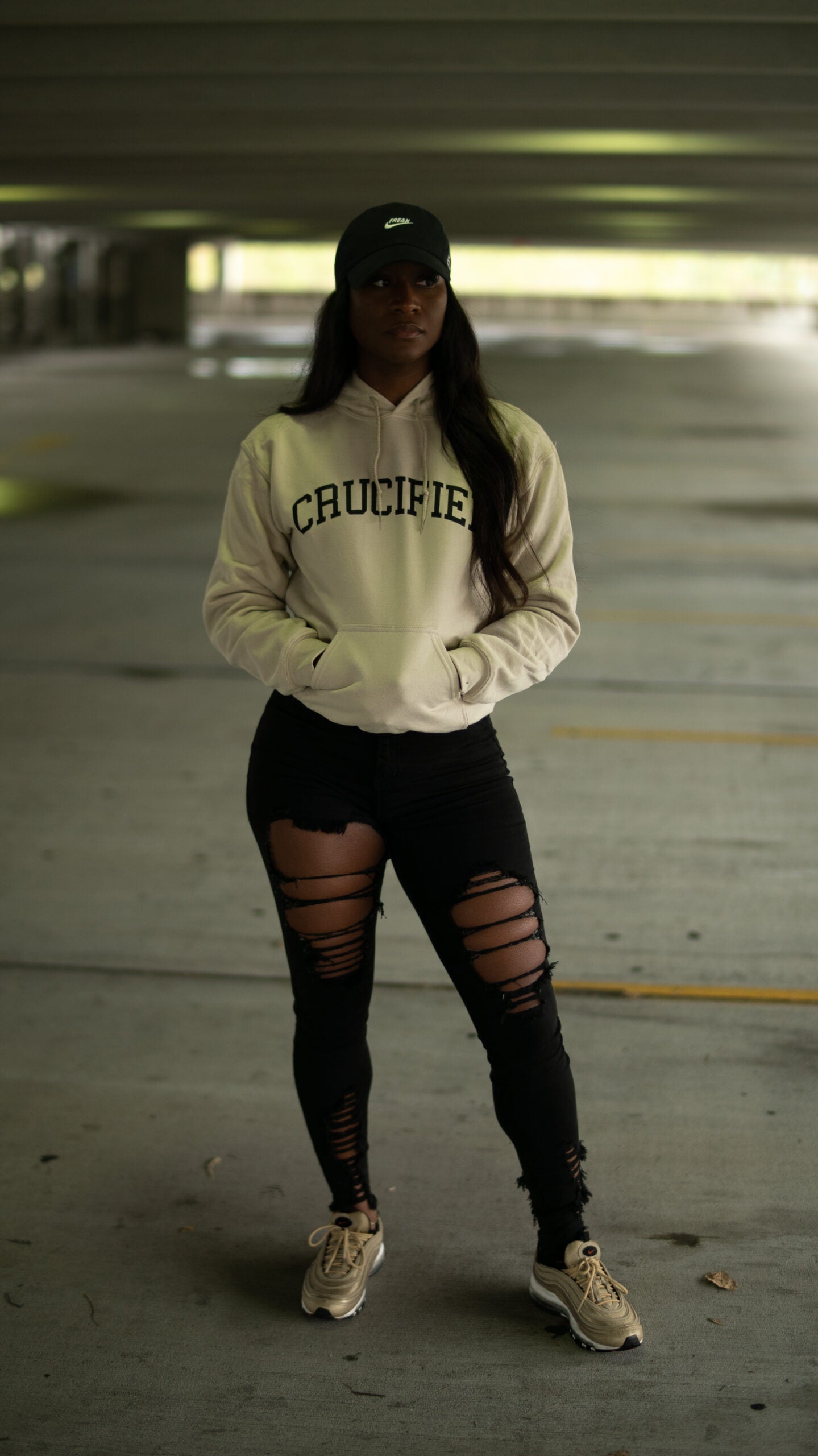 CRUCIFIED. HOODIE (SAND)
