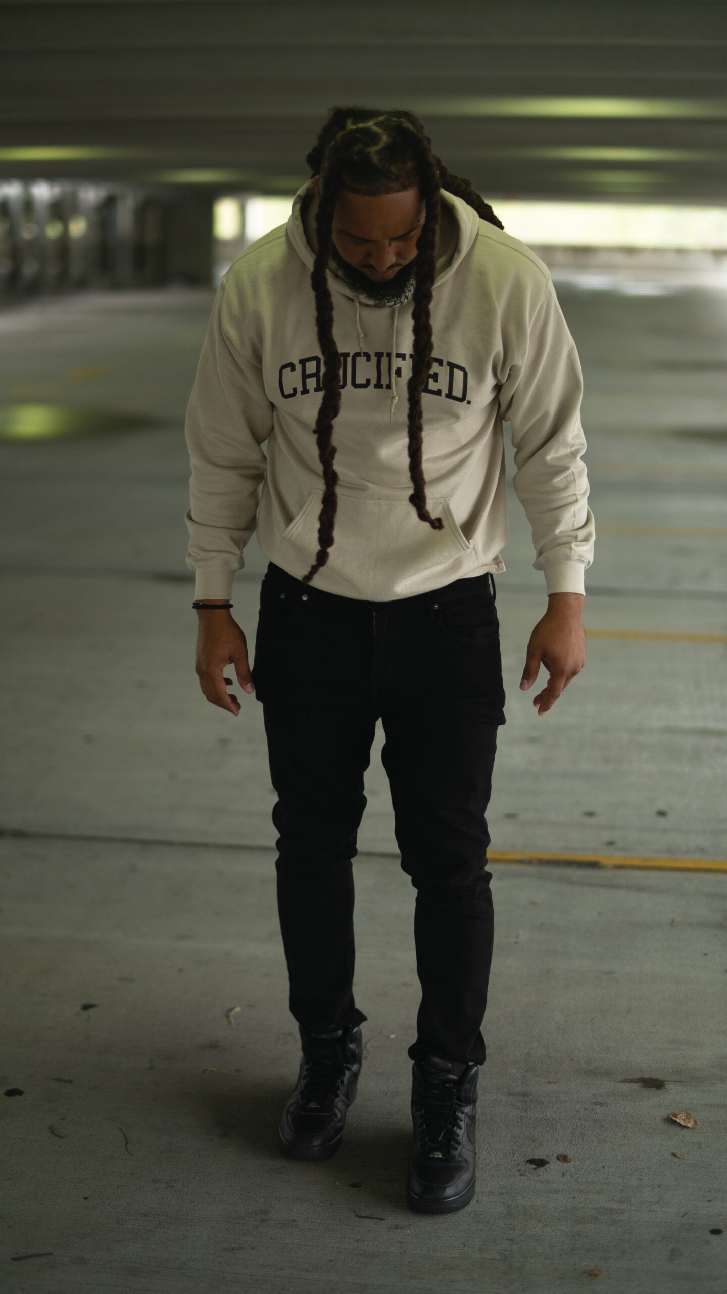 CRUCIFIED. HOODIE (SAND)