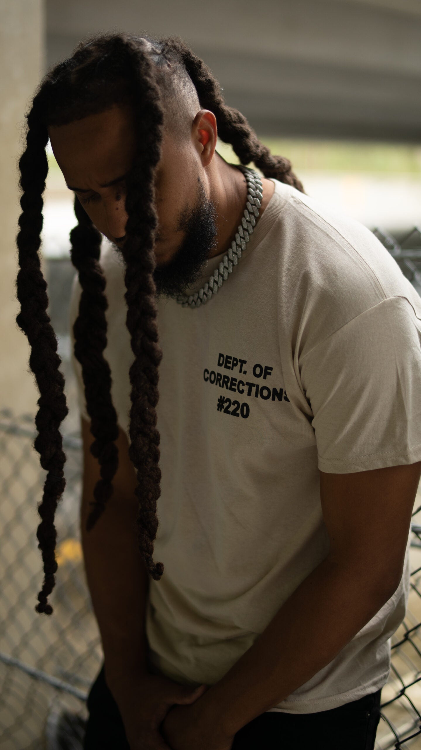 STREETS DON'T LOVE YOU (SAND TEE)